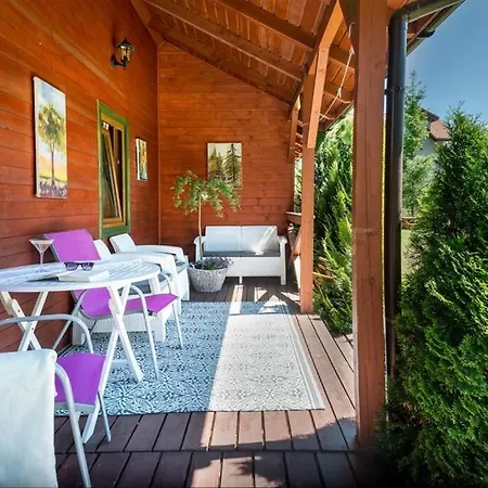 Weneda Guest house Debki